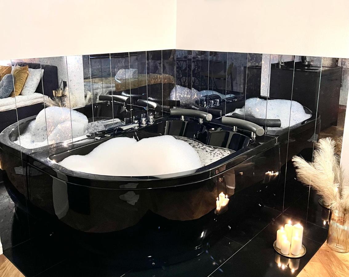 Krakow Old Town Apartment Jacuzzi - Wymeldowanie Do 13 Exterior foto